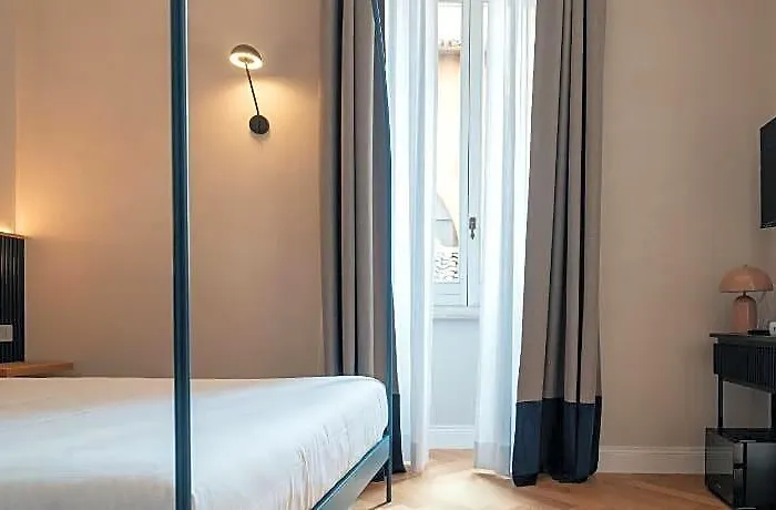 The Flow - Via Del Corso בית הארחה 4*
